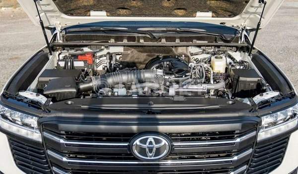 Toyota Land Cruiser LAND CRUISER GXR 4.0L PETROL