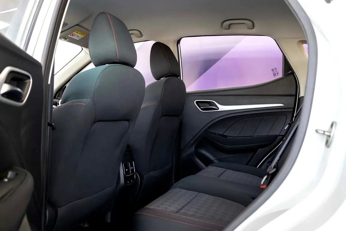 AED 512 Monthly | MG ZS Std 1.5L l GCC l Zero Downpayment | 3 Months Warranty-1-1