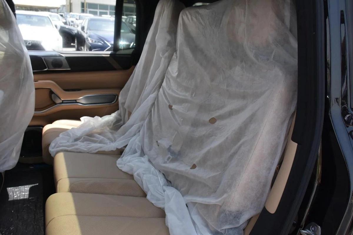 LEOPARD 8 FLAGSHIP 7 SEATS PHEV 2025 | BLACK-13-13