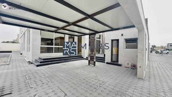 Luxurious 5 bedrooms villa with driver room available for rent in Hoshi Sharjah