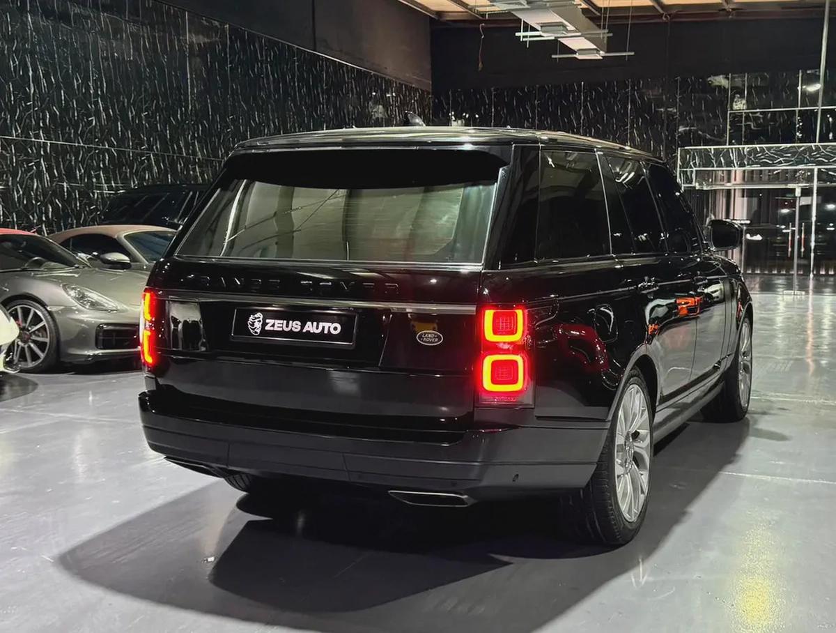 Land Rover Range Rover HSE 2021 GCC specs for 189,000.00 AED-3-3