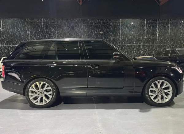 Land Rover Range Rover HSE 2021 GCC specs for 189,000.00 AED