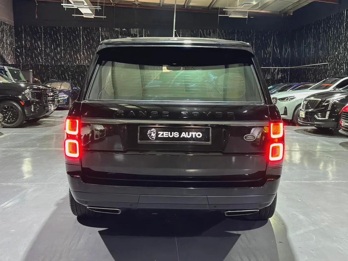 Land Rover Range Rover HSE 2021 GCC specs for 189,000.00 AED-6-6