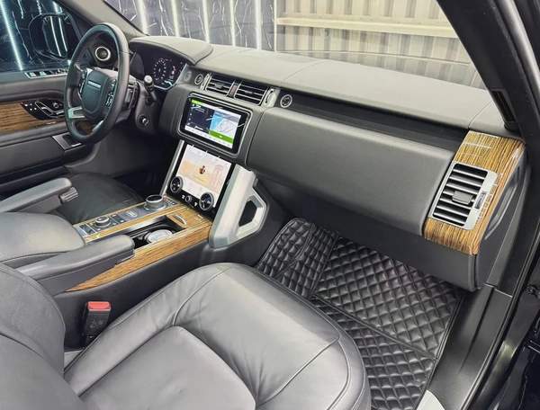 Land Rover Range Rover HSE 2021 GCC specs for 189,000.00 AED