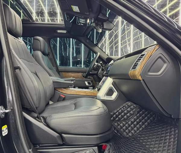 Land Rover Range Rover HSE 2021 GCC specs for 189,000.00 AED