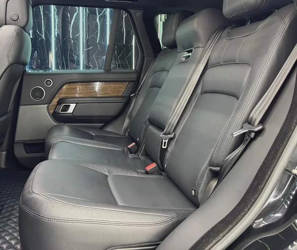 Land Rover Range Rover HSE 2021 GCC specs for 189,000.00 AED
