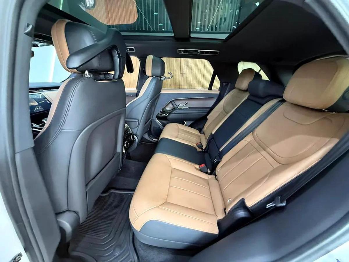 2024 Land Rover Range Rover Sport P400 Dynamic HSE-11-11