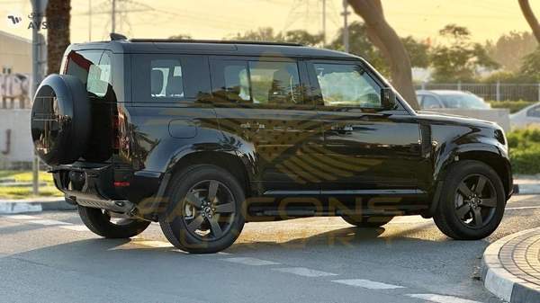 Land Rover Defender P400 110 HSE 3.0L (5 Seater)