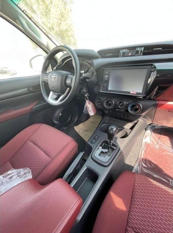 Toyota Hilux 2024 Toyota HILUX GL (SR5), 4dr Double Cab Utility, 2.7L 4cyl Petrol, Manual, Four Wheel Drive