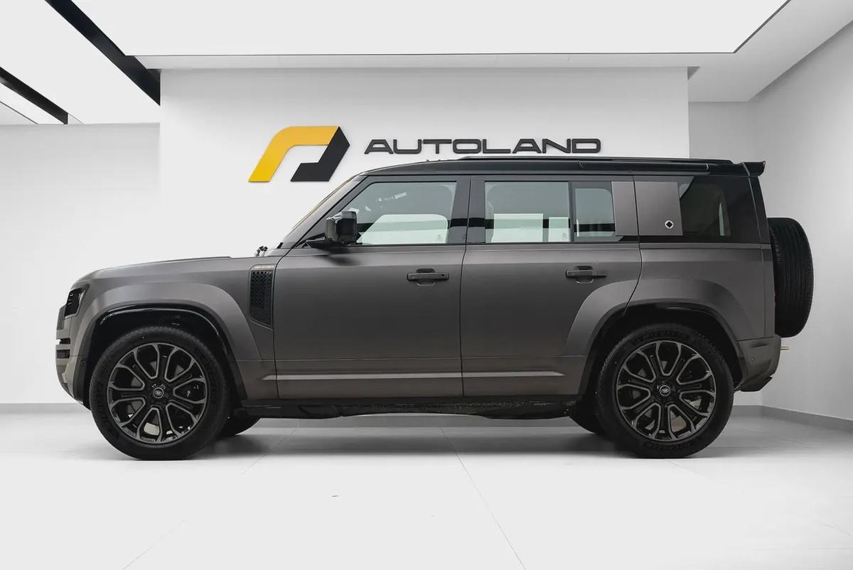 2025 LAND ROVER DEFENDER P635 OCTA | GCC 5 YEARS WARRANTY | 635 HP | HIGH SPEC |-4-4