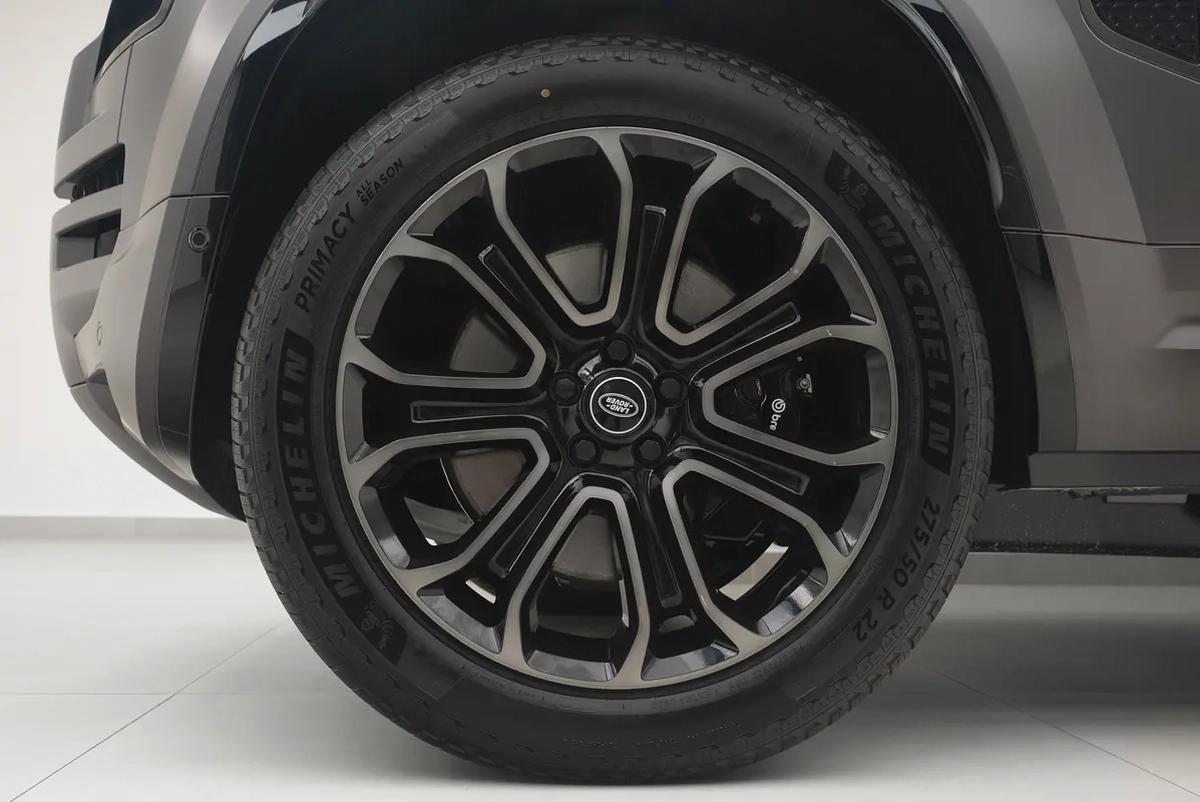 2025 LAND ROVER DEFENDER P635 OCTA | GCC 5 YEARS WARRANTY | 635 HP | HIGH SPEC |-5-5