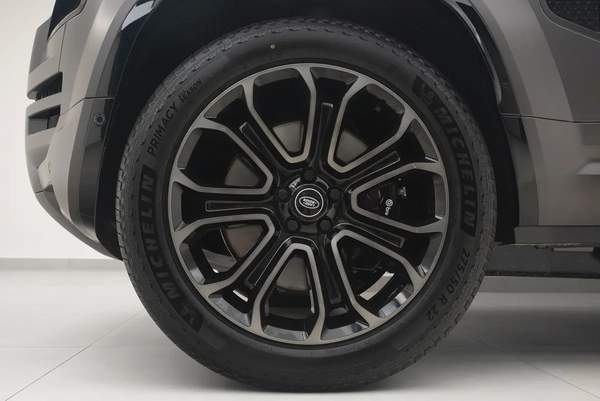 2025 LAND ROVER DEFENDER P635 OCTA | GCC 5 YEARS WARRANTY | 635 HP | HIGH SPEC |