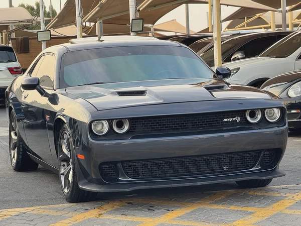 دودچ تشالينچر RT V8 5.7L HEMI موديل 2018 وارد فل اوبشن بحاله ممتازه