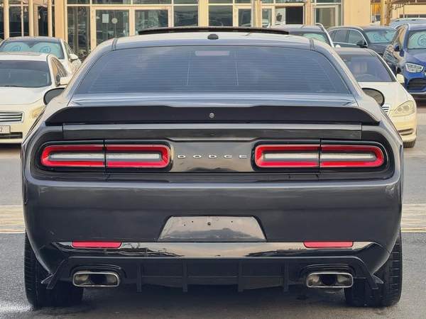 دودچ تشالينچر RT V8 5.7L HEMI موديل 2018 وارد فل اوبشن بحاله ممتازه