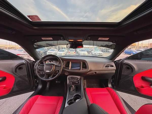دودچ تشالينچر RT V8 5.7L HEMI موديل 2018 وارد فل اوبشن بحاله ممتازه