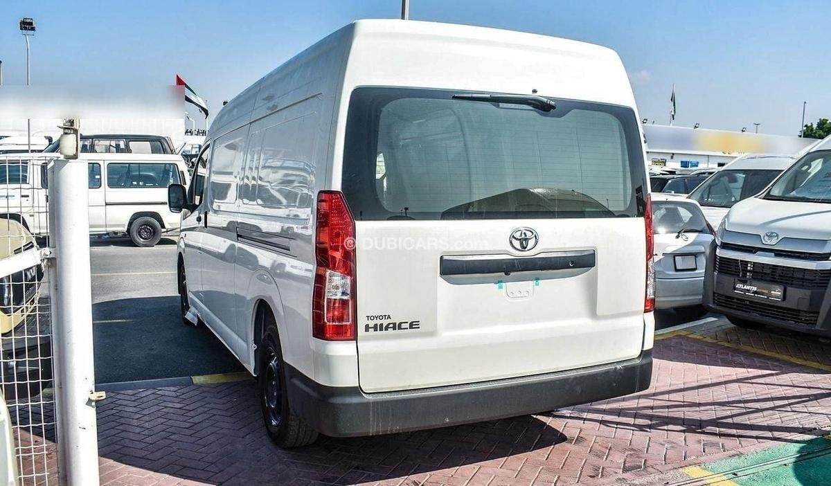Toyota Hiace Cargo Van-12-12