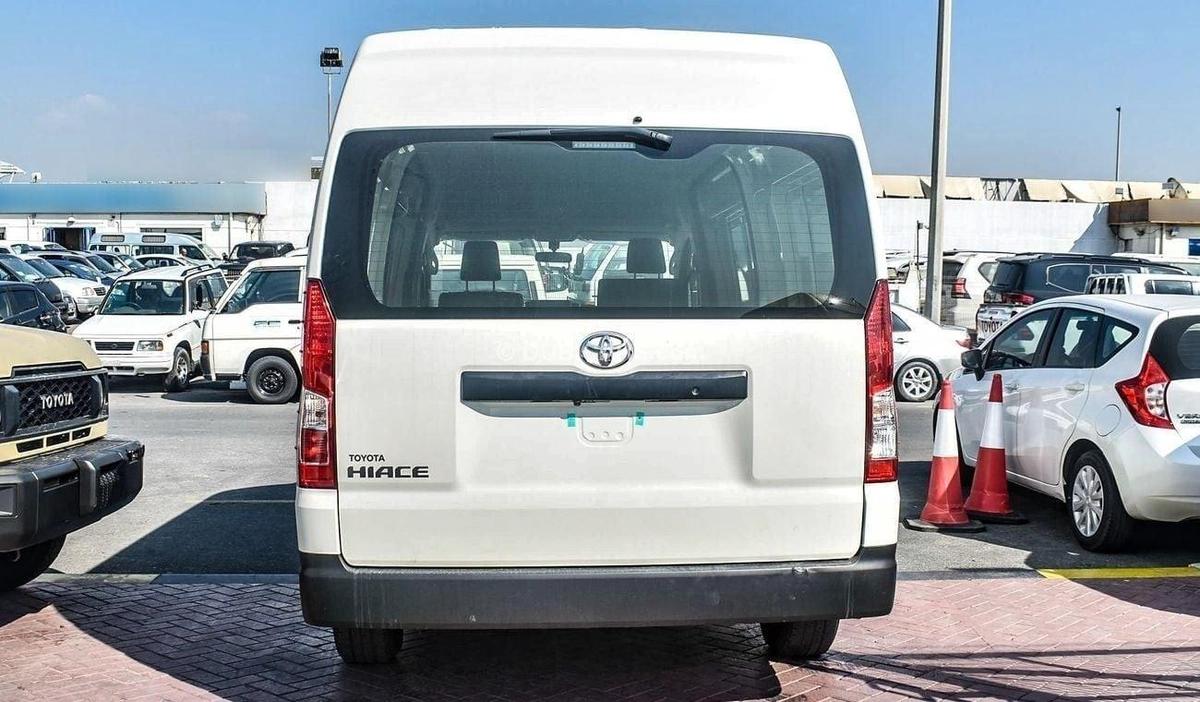 Toyota Hiace Cargo Van-13-13