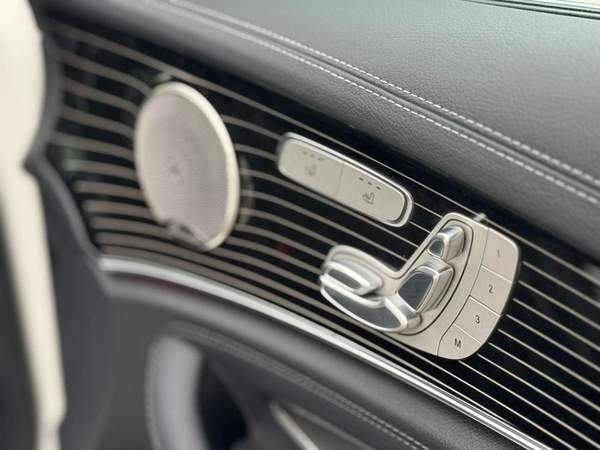 Mercedes-Benz E 450 MERCEDES E450 hybrid 2022 full option best price!!!!