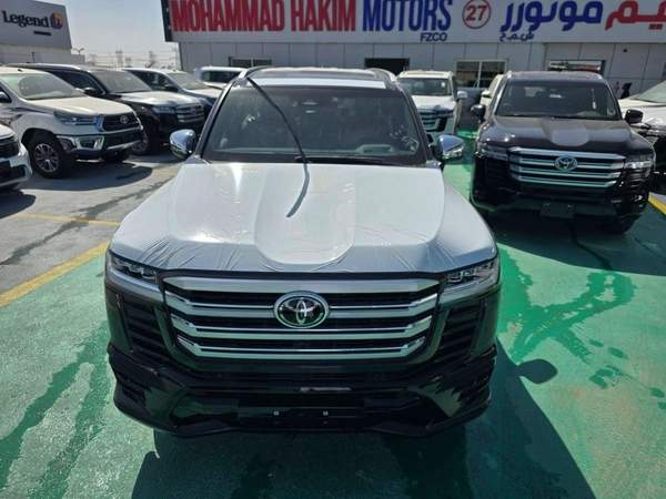 Toyota Land Cruiser Toyota Land Cruiser VXR 3.5 2026 - Black Color