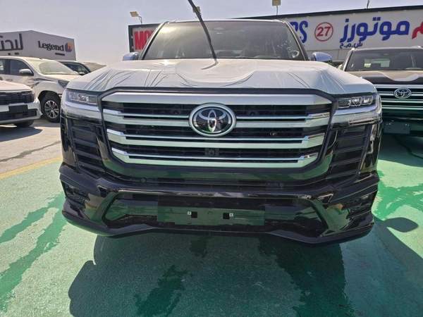 Toyota Land Cruiser Toyota Land Cruiser VXR 3.5 2026 - Black Color