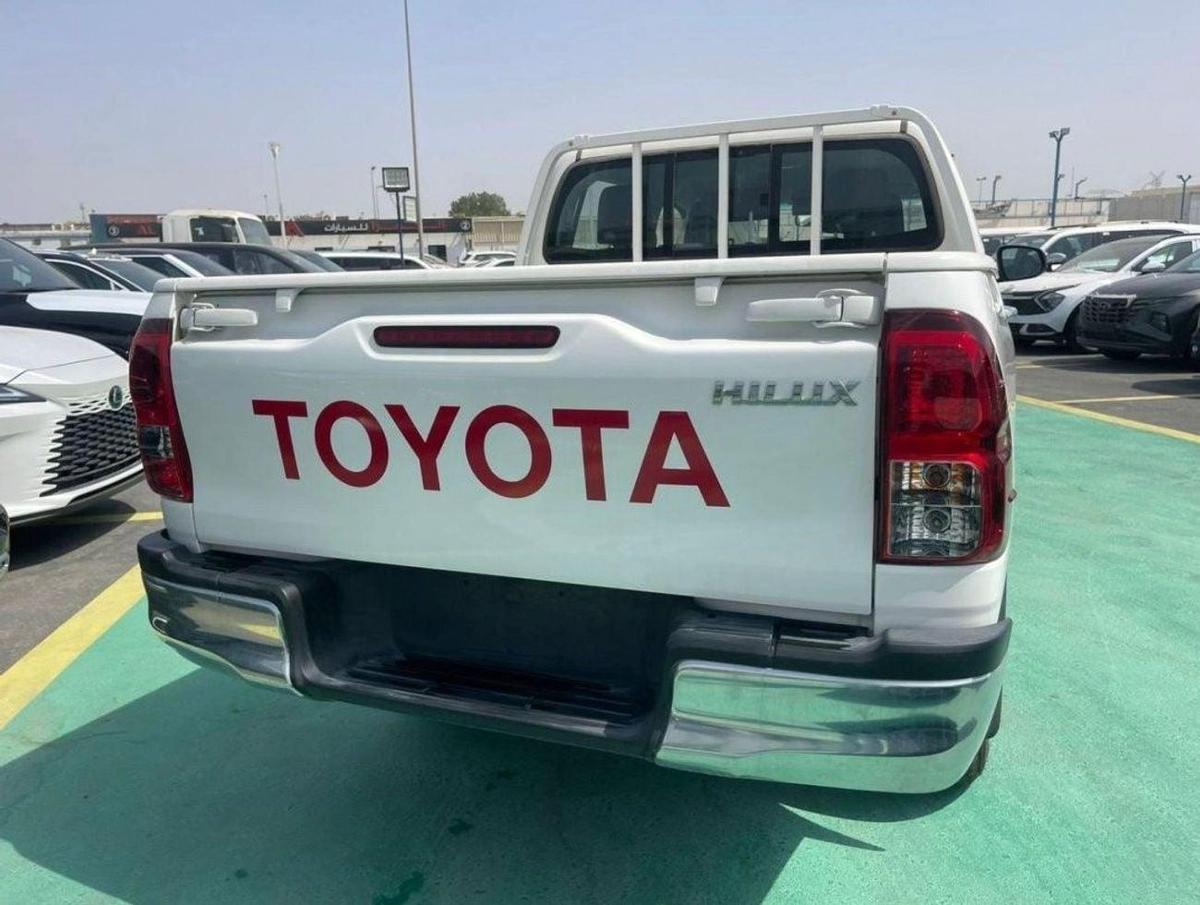 Toyota Hilux New 2025 Toyota Hilux 2.7L Petrol Manual 4x4 Zero KM-2-2