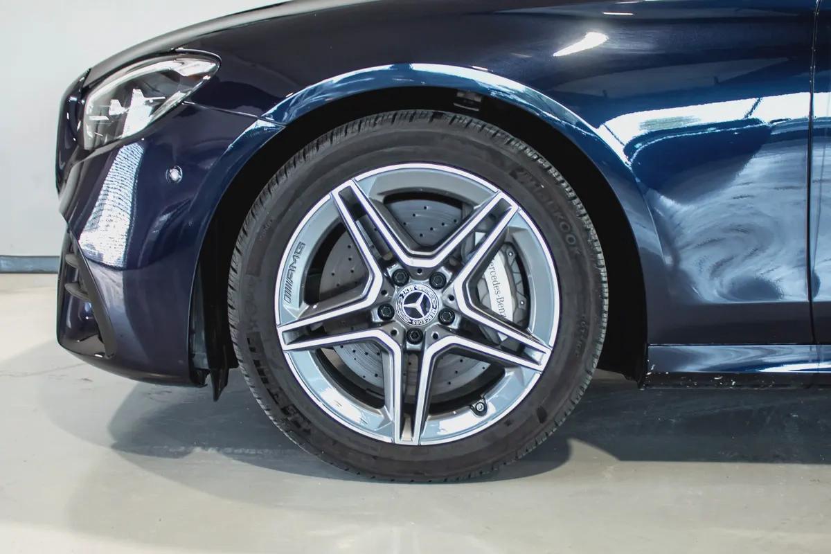 Mercedes-Benz E350 4matic 2023 | LOW MILEAGE | Perfect Condition-7-7