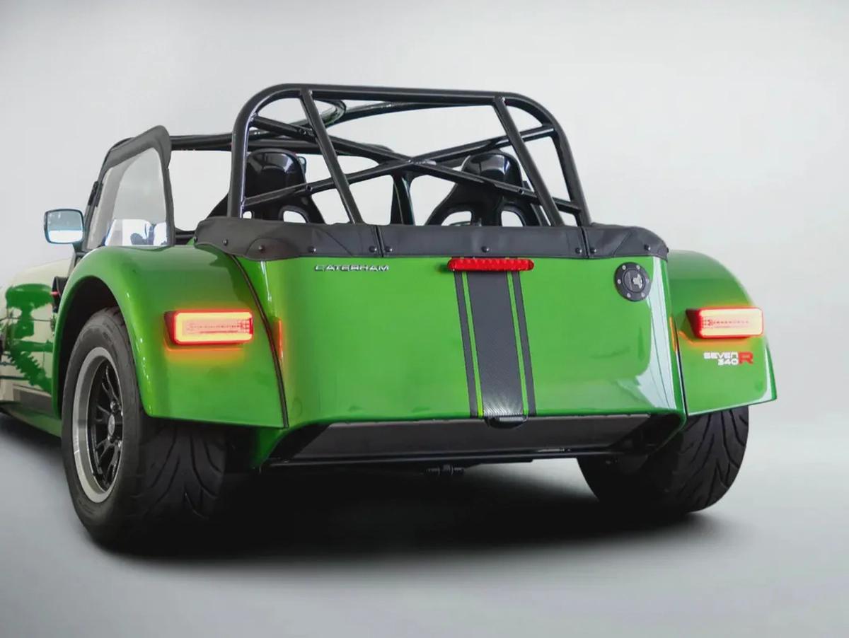 Cash: 249,000 AED | Caterham 340R / Bespoke High Option Order / Caterham Warranty-1-1