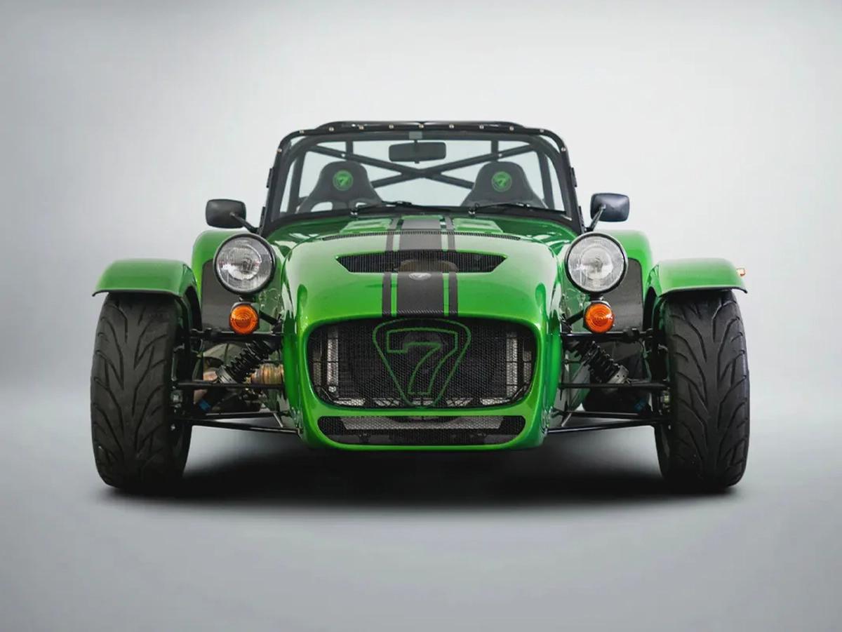 Cash: 249,000 AED | Caterham 340R / Bespoke High Option Order / Caterham Warranty-2-2
