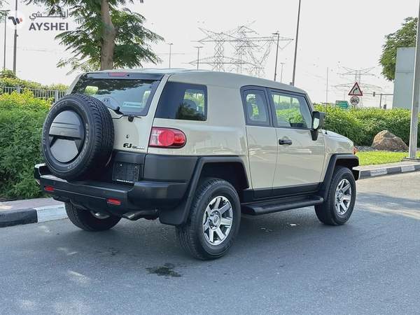 Toyota FJ Cruiser final Edition 06/1000 GCC Al futtaim