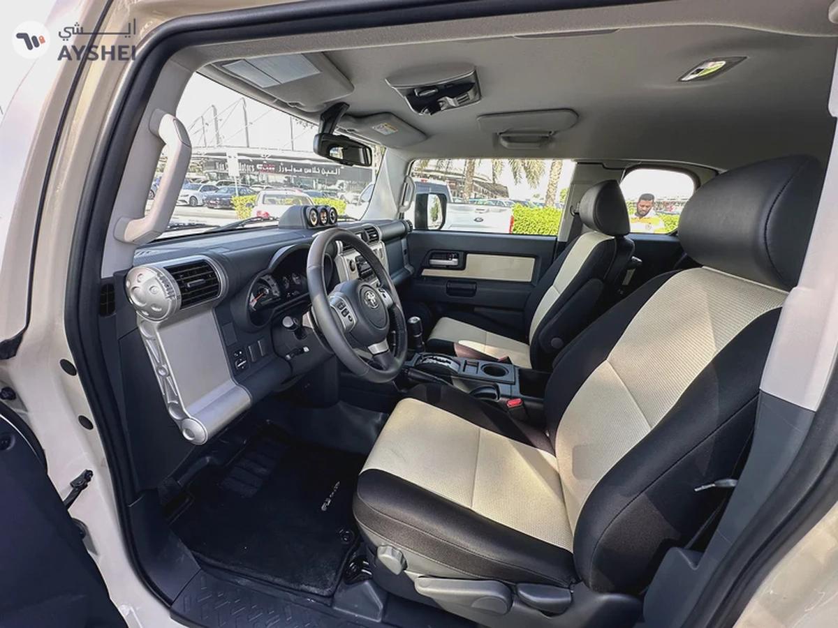 Toyota FJ Cruiser final Edition 06/1000 GCC Al futtaim-7-7