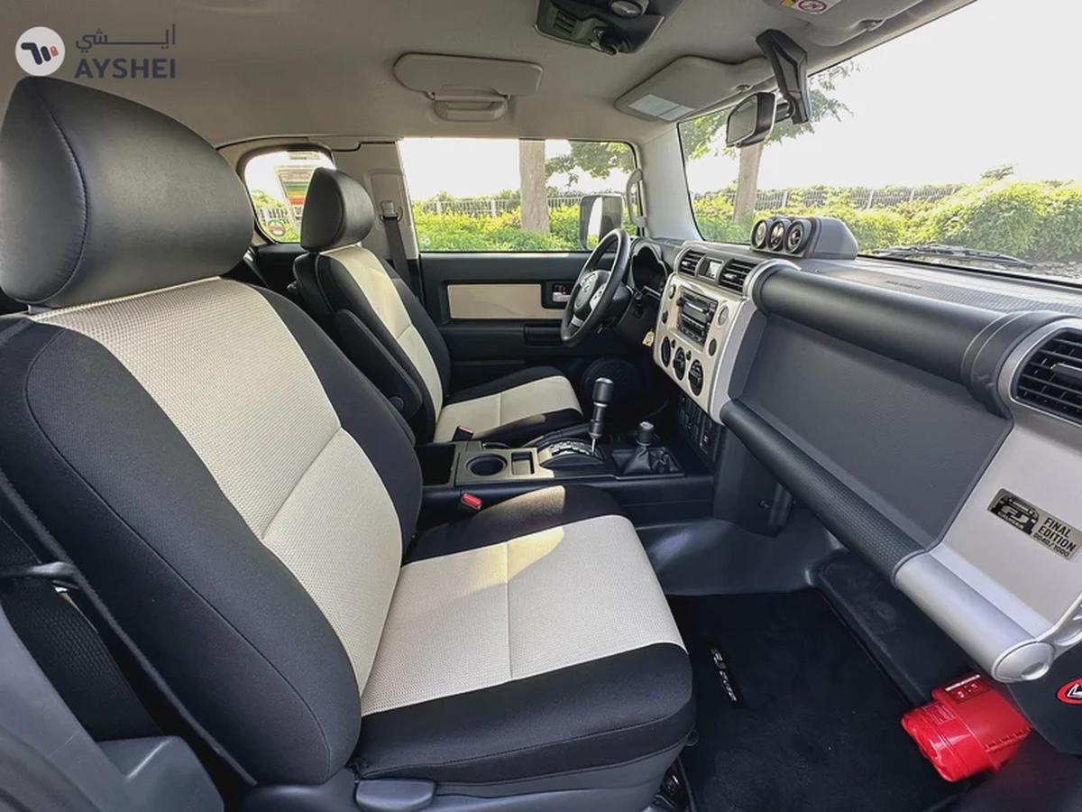 Toyota FJ Cruiser final Edition 06/1000 GCC Al futtaim-9-9