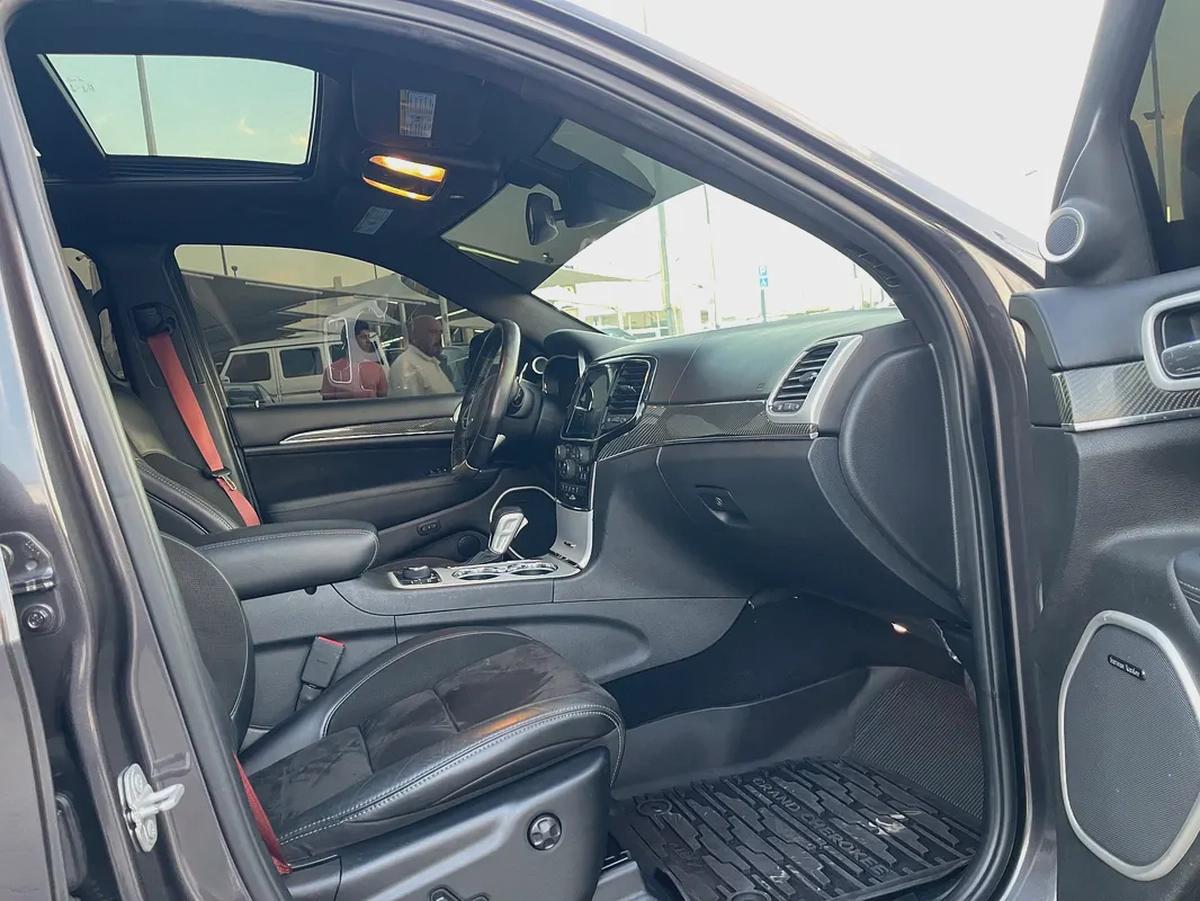 جيب شروكي SRT2019 Jeep Cherokee Sport - American Specs - Excellent Condition-16-16