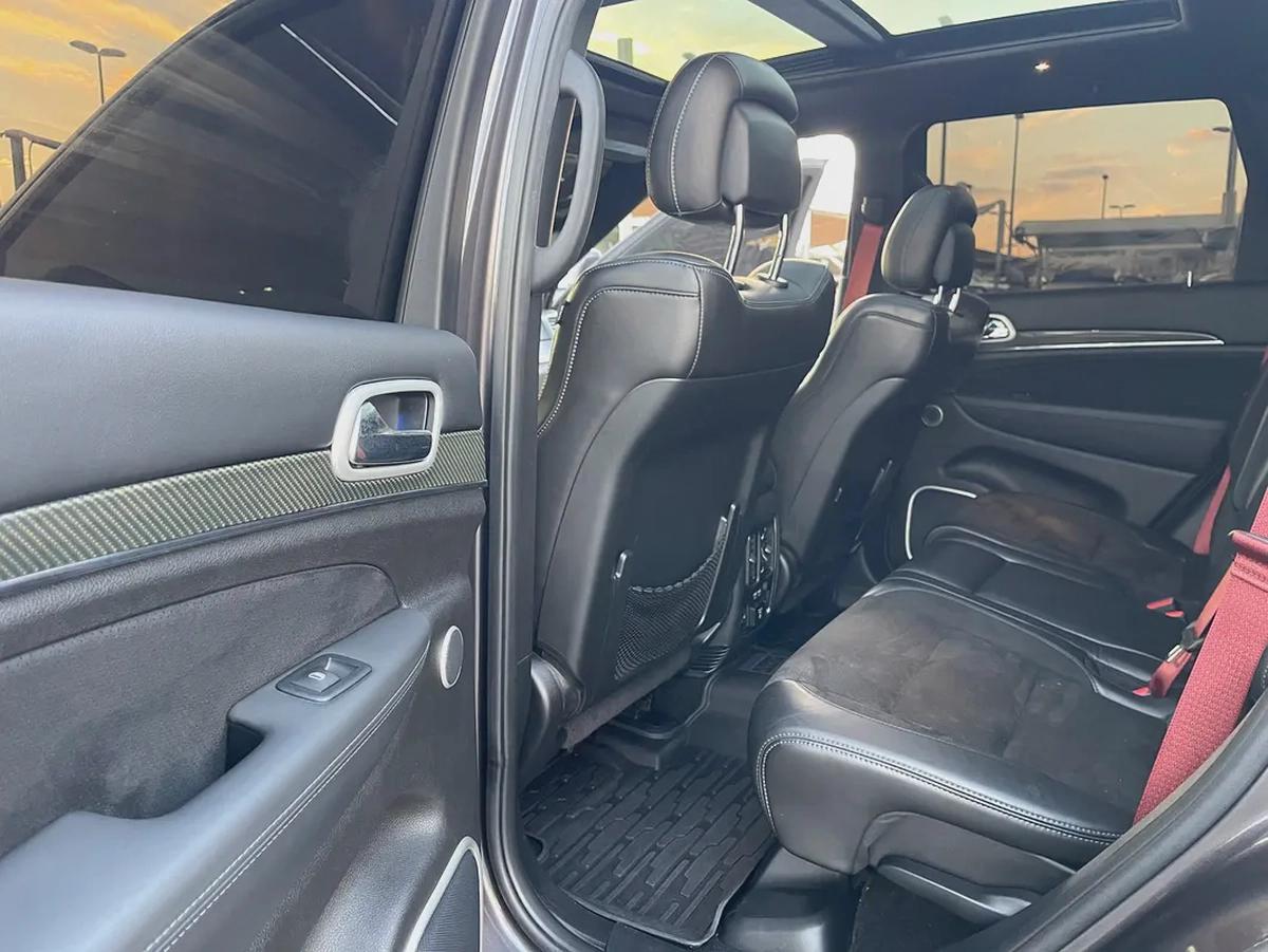 جيب شروكي SRT2019 Jeep Cherokee Sport - American Specs - Excellent Condition-18-18