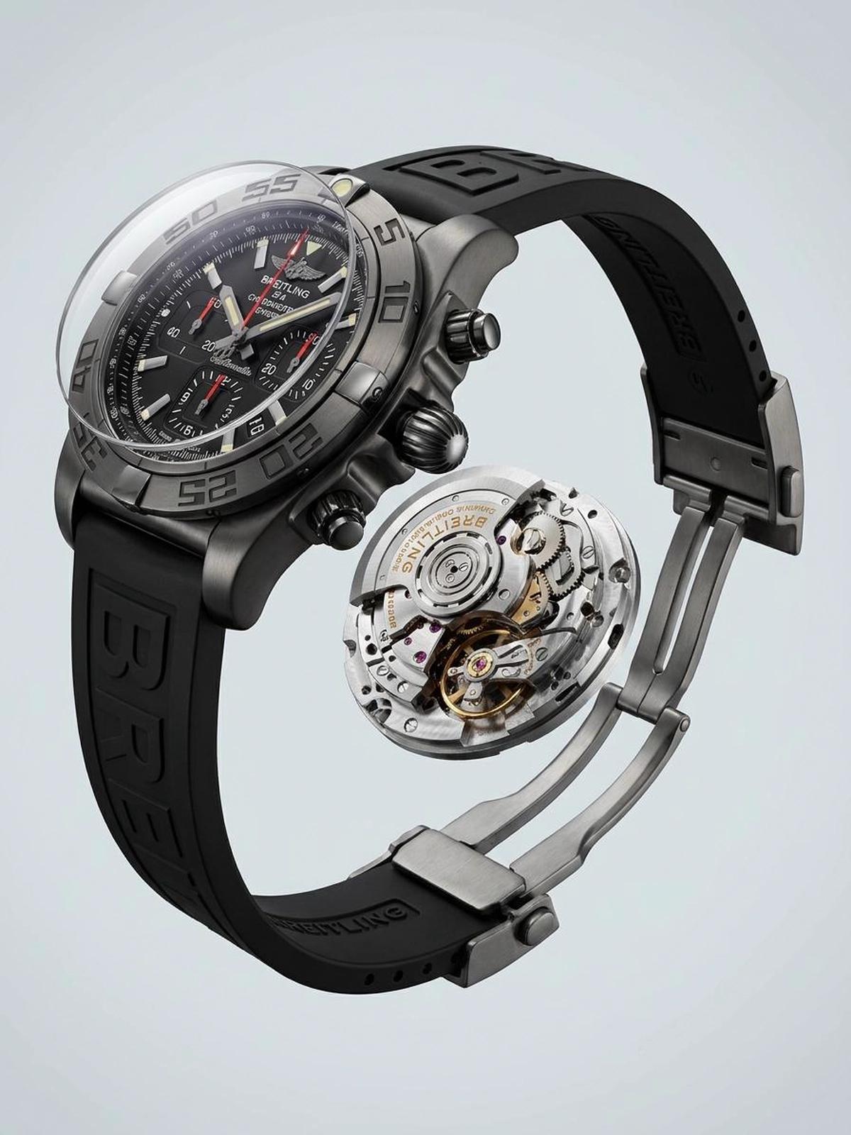 Breitling Chronomat 44 Blacksteel FULL SET - GOOD CONDITION/TOP ZUSTAND-1-portrait