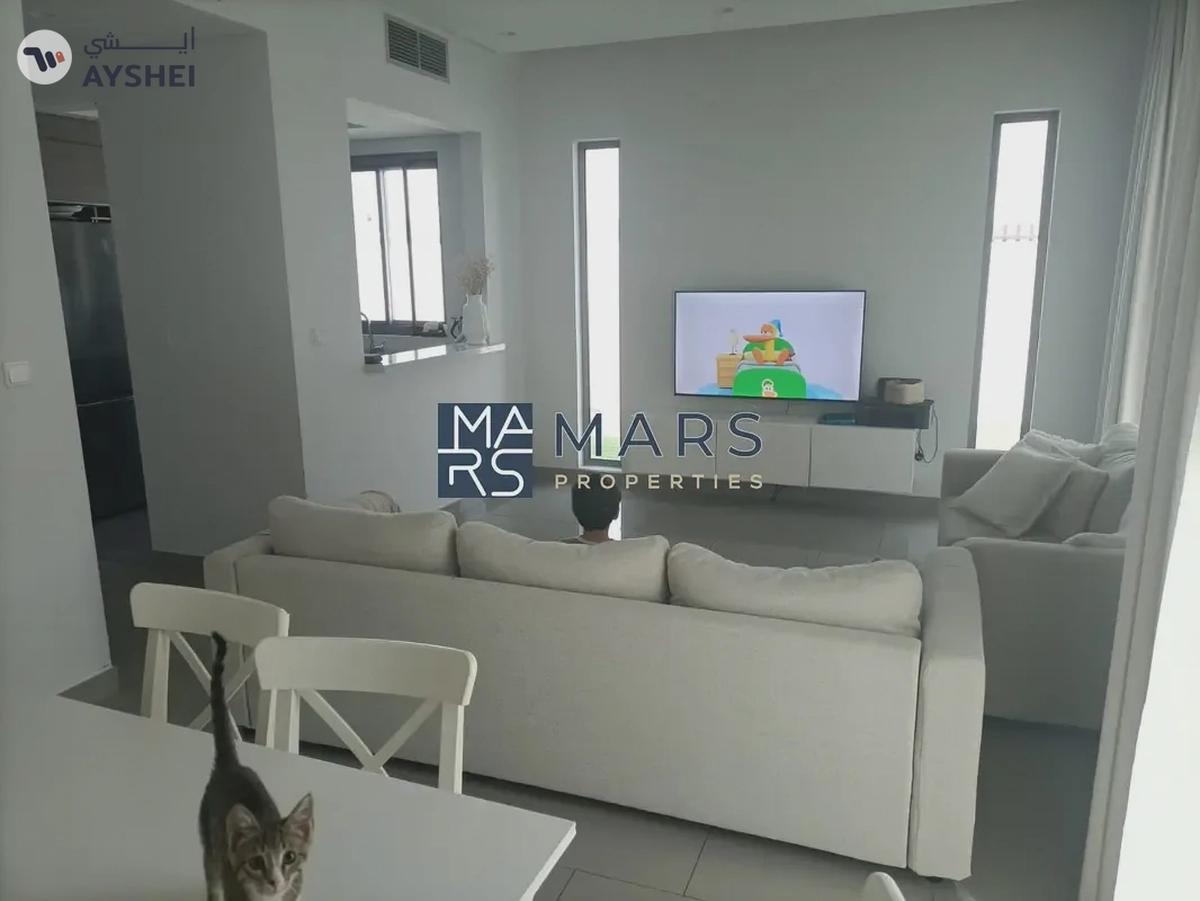 Corner Villa Ready To Move With Big Plot Size-4-4