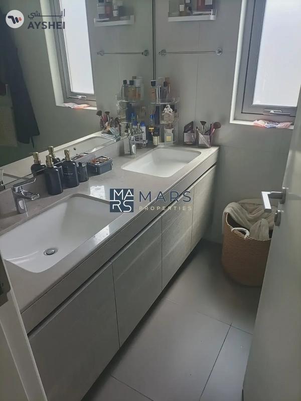 Corner Villa Ready To Move With Big Plot Size