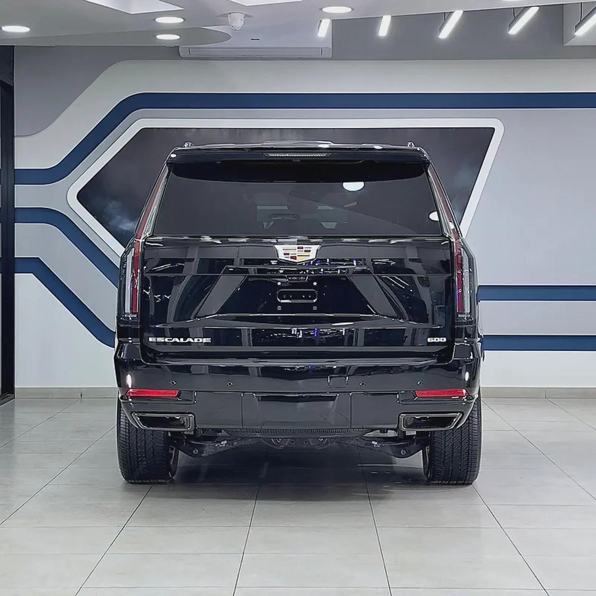 2026 Cadillac Escalade 600 Sport Platinum-4-4