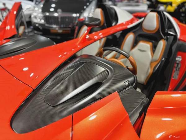 ASTON MARTIN SPEEDSTER, V12, GCC, BRAND NEW, 1 OF 88 PCS IN THE WORLD, SPECIAL COLOR, FULLY LOADED
