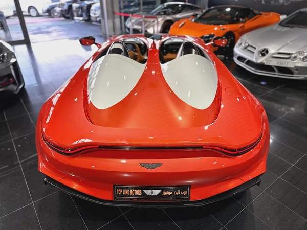ASTON MARTIN SPEEDSTER, V12, GCC, BRAND NEW, 1 OF 88 PCS IN THE WORLD, SPECIAL COLOR, FULLY LOADED