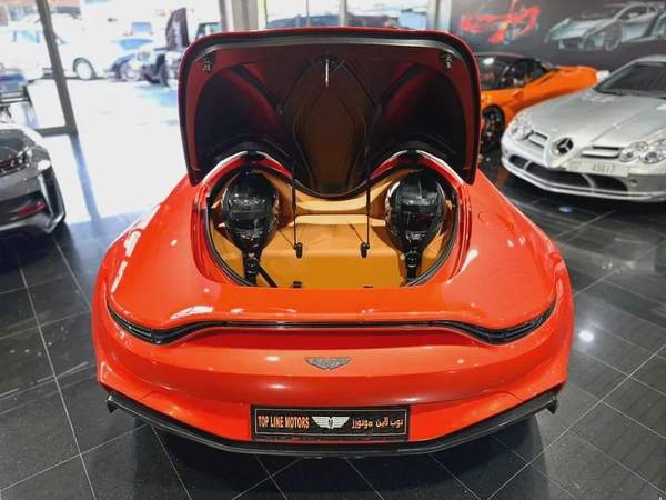 ASTON MARTIN SPEEDSTER, V12, GCC, BRAND NEW, 1 OF 88 PCS IN THE WORLD, SPECIAL COLOR, FULLY LOADED