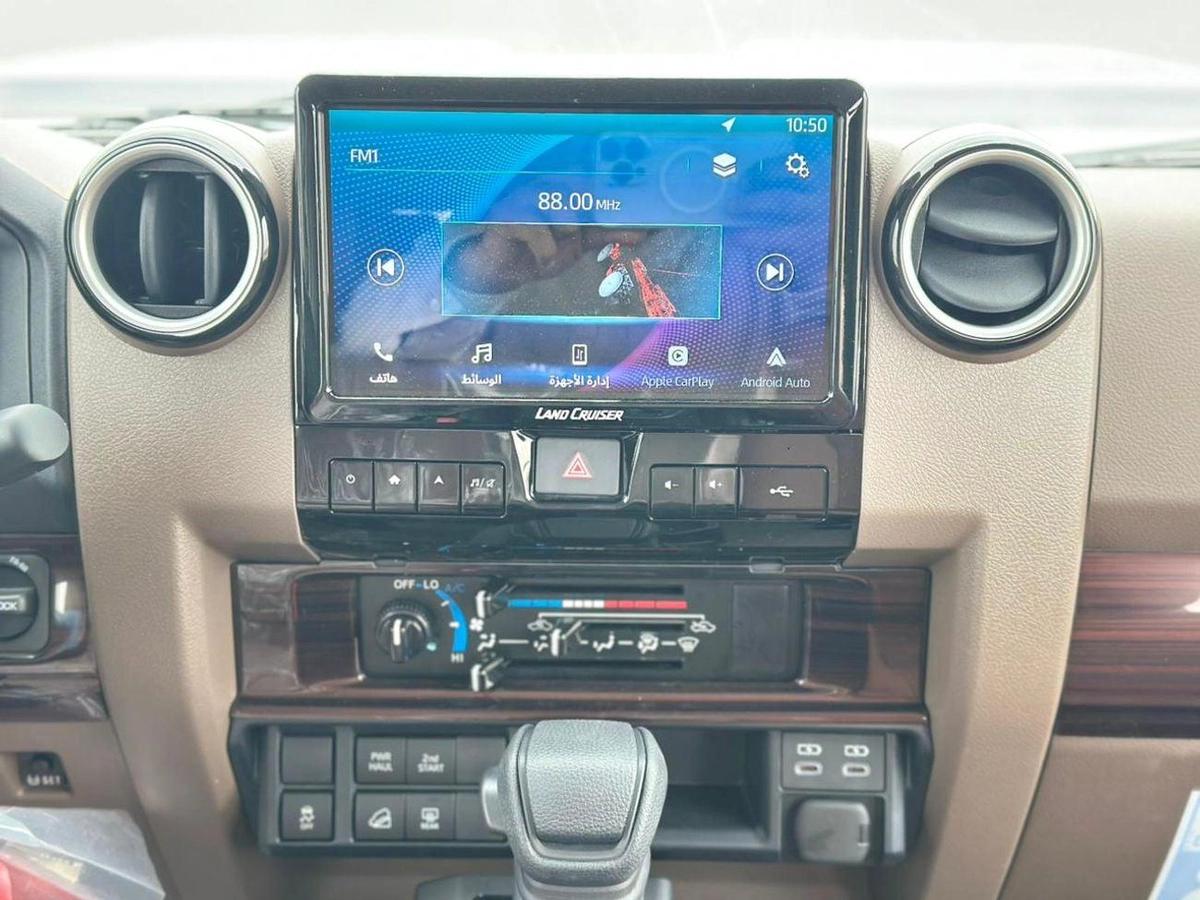 Toyota Land Cruiser 70 DX 4.0L A/T-10-10