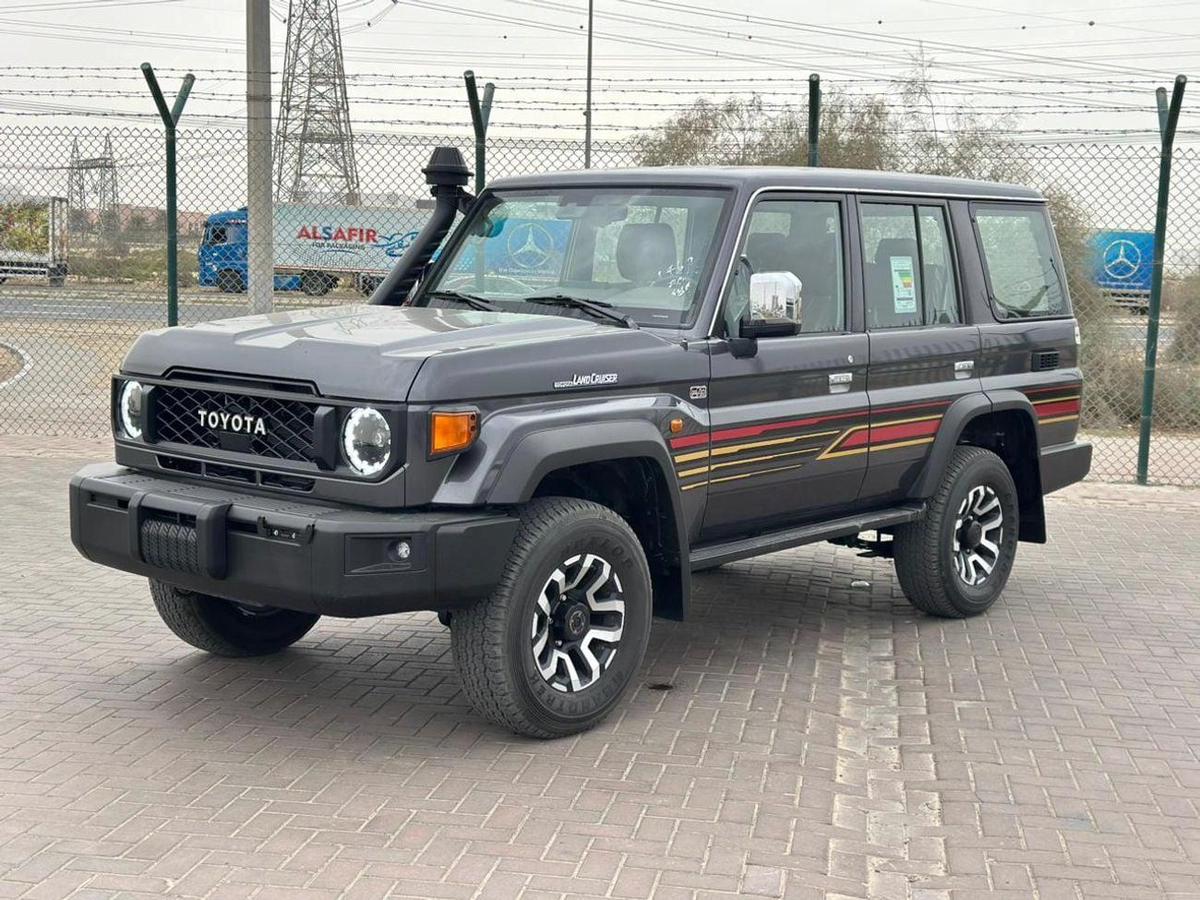 Toyota Land Cruiser 70 DX 4.0L A/T-21-21