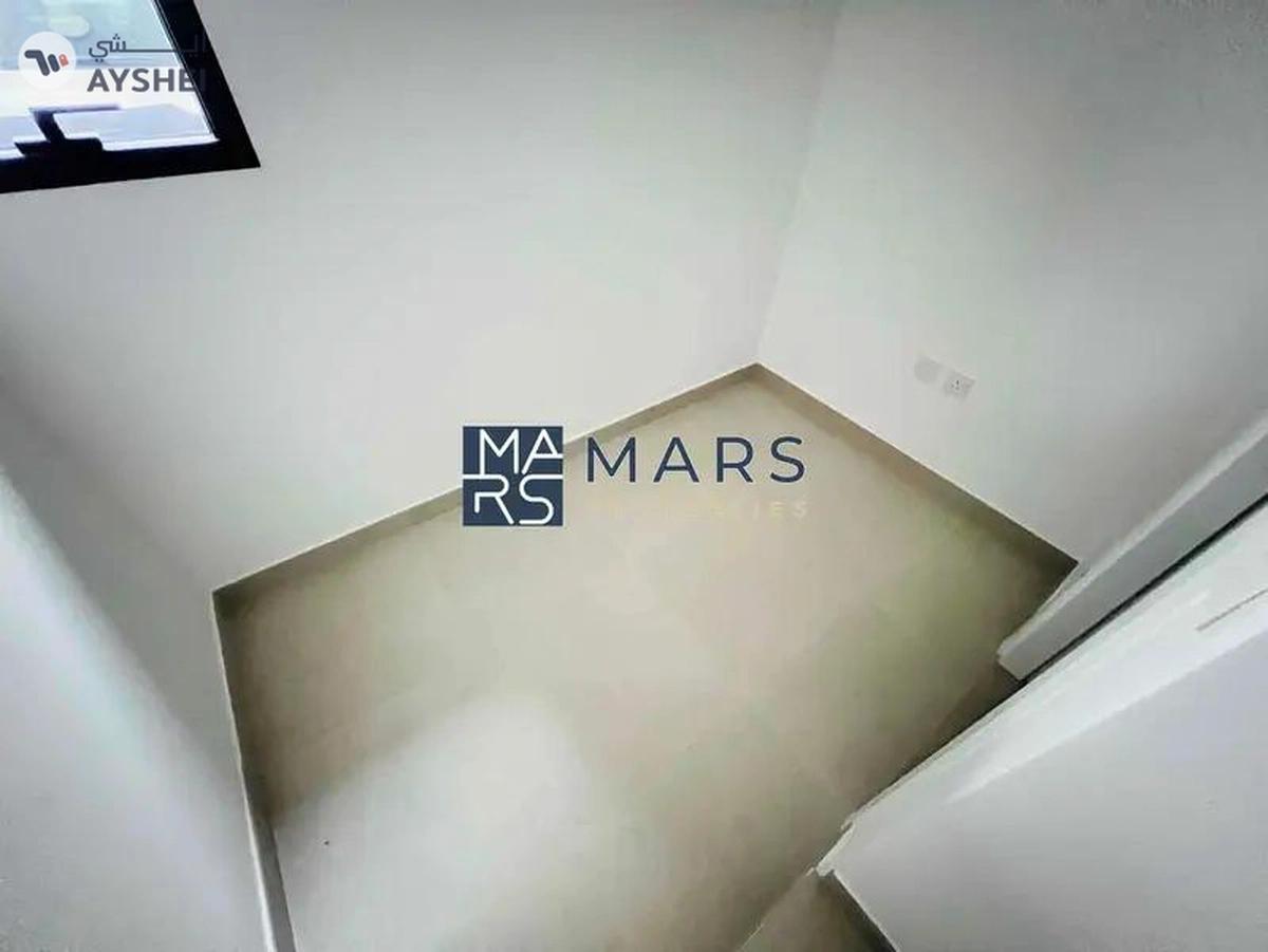 Brand New Villa in Luxury Community Ready To Move-17-17