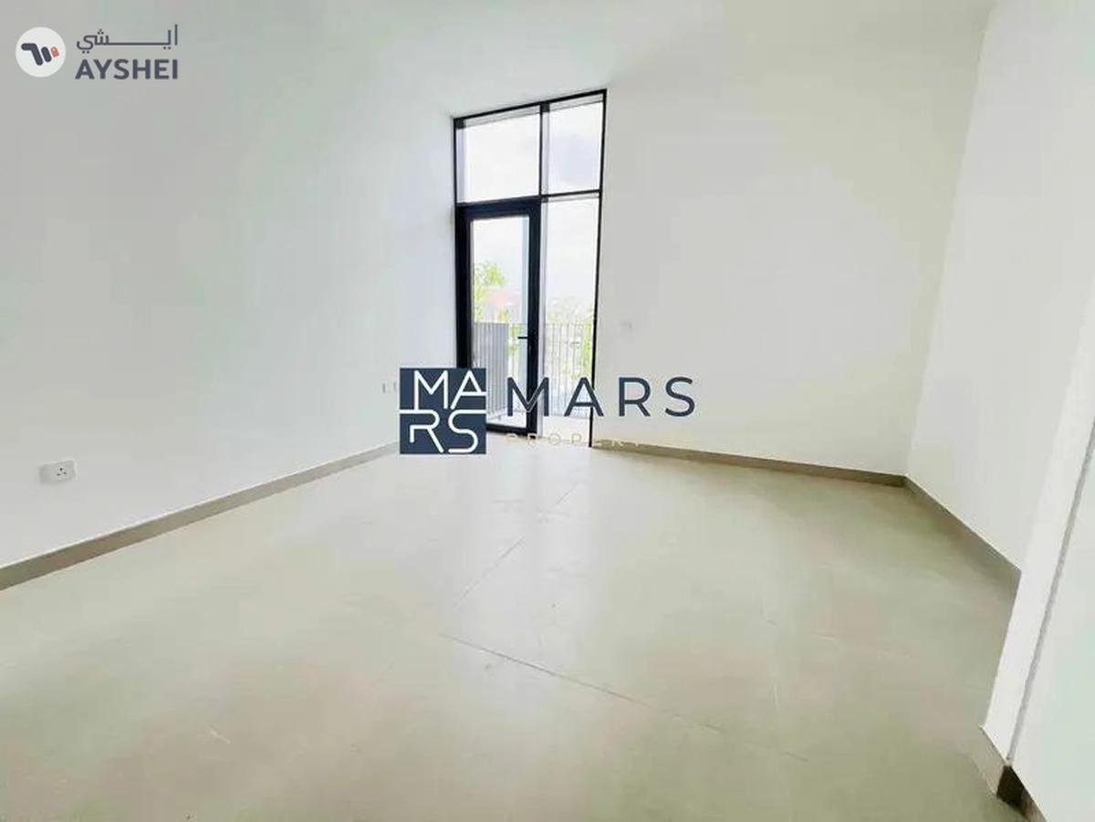 Brand New Villa in Luxury Community Ready To Move-7-7