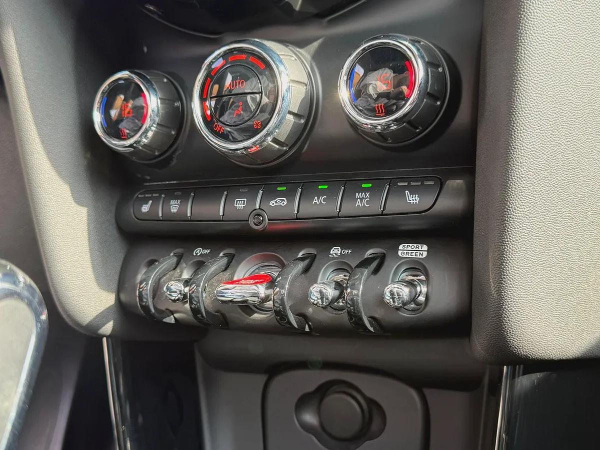 Mini Cooper 2022 | Korean Specs | 31,000 KM | Excellent Condition-8-8