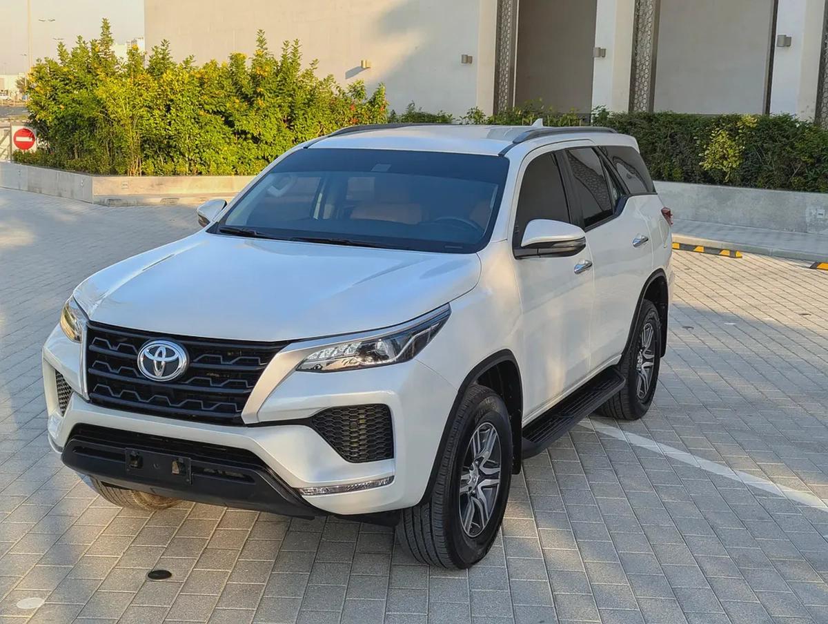 2023 Toyota Fortuner EXR - GCC Specs - Accident Free - Like New-1-1