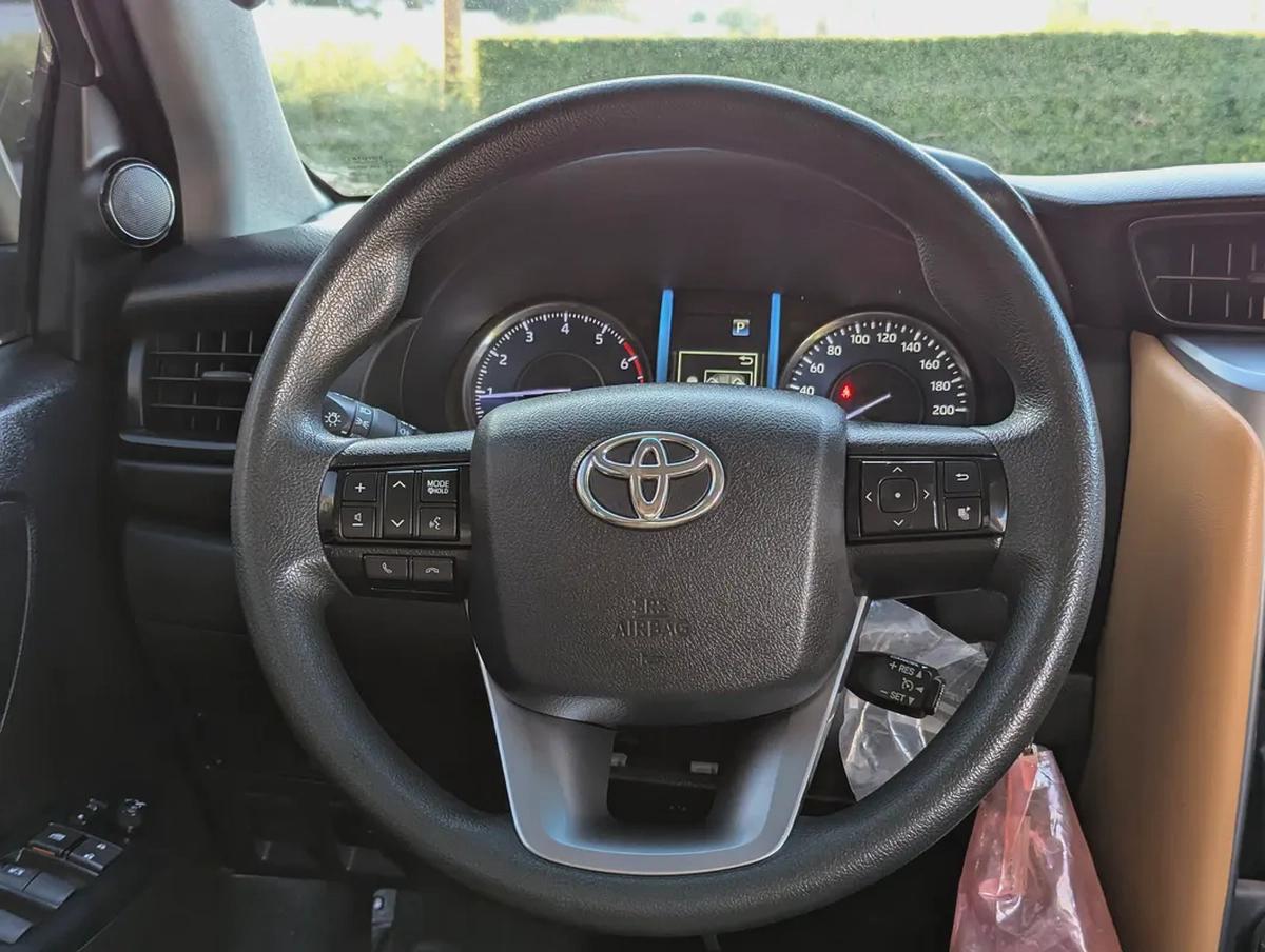 2023 Toyota Fortuner EXR - GCC Specs - Accident Free - Like New-8-8