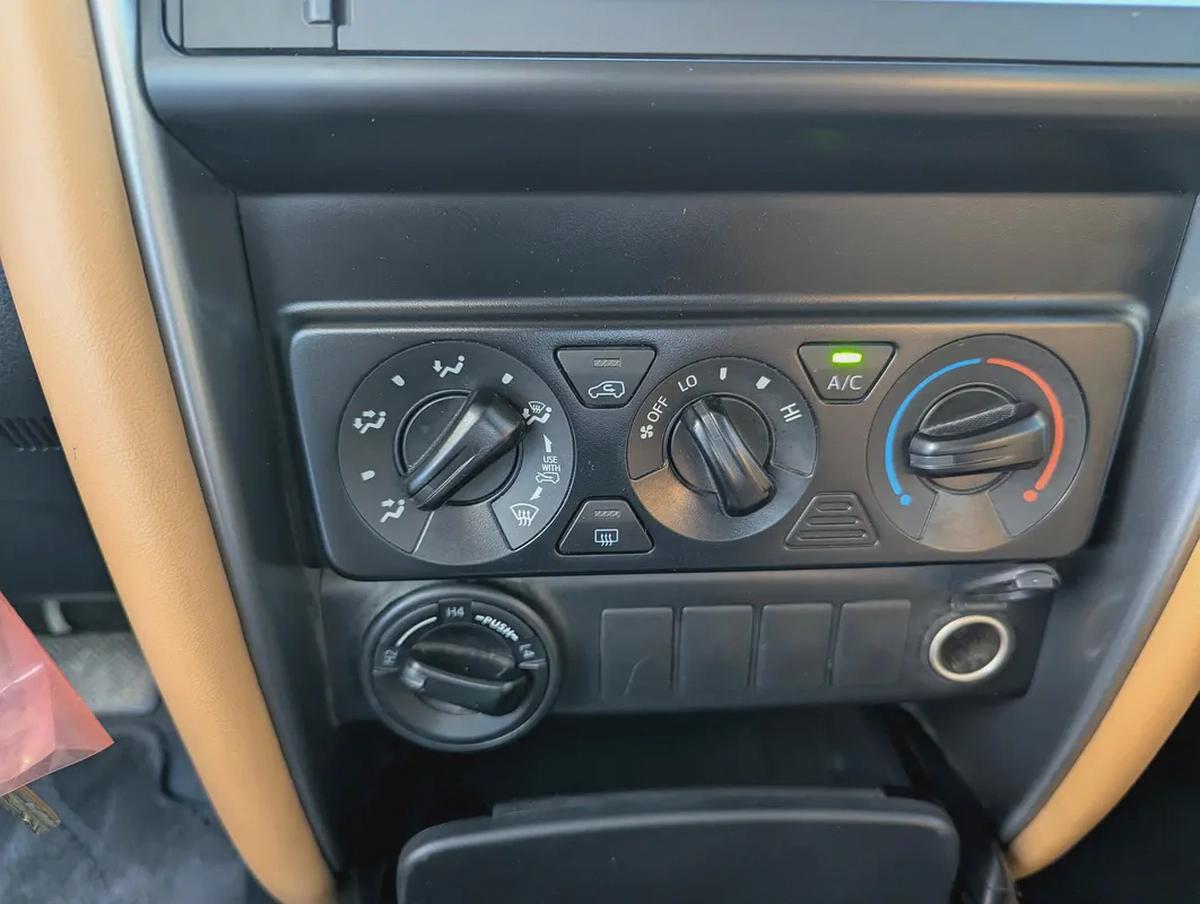 2023 Toyota Fortuner EXR - GCC Specs - Accident Free - Like New-10-10