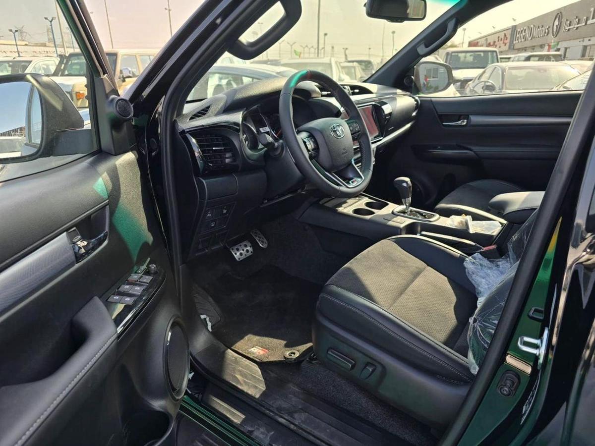 Toyota Hilux GR Sport 4.0L-9-9