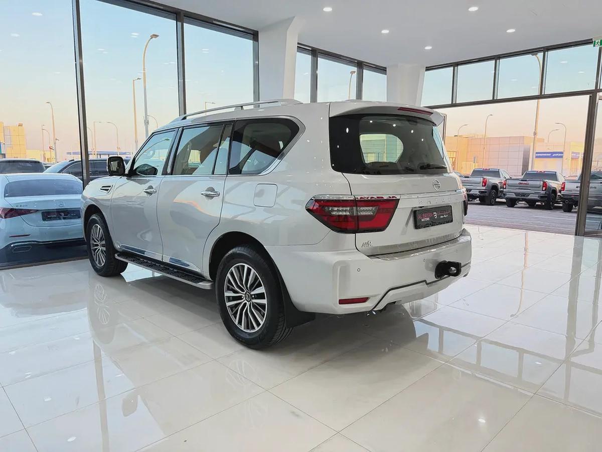 نيسان باترول بلاتينيوم V6 المسعود Nissan Patrol SE Platinum 2021 - GCC Specs - Excellent Condition-3-3